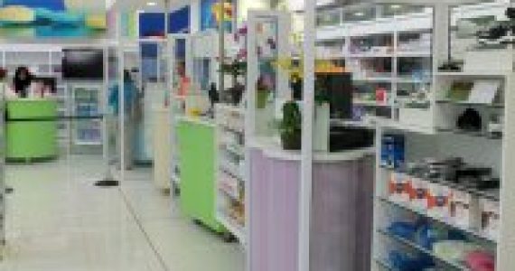 Custom-Cabinets-004-200x-2a4